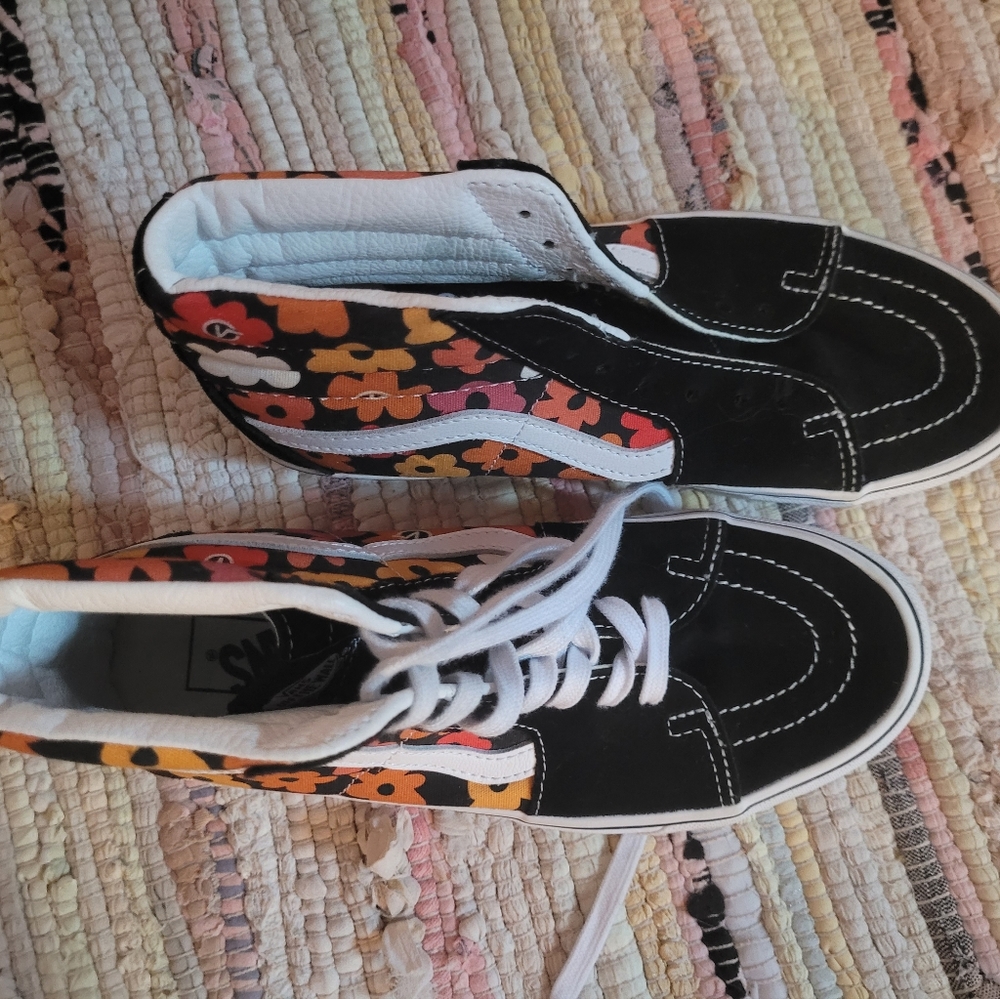 BRAND NEW Vans old school high tops - Picture 2 of 3